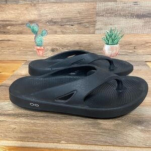 Oofos Ooriginal Thong Black Flip Flop Recovery Sandals Womens 11 men’s 9
